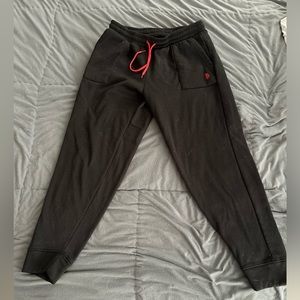 Polo joggers size L